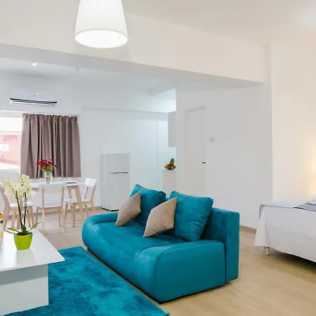 استوديوهات ستيفاني *