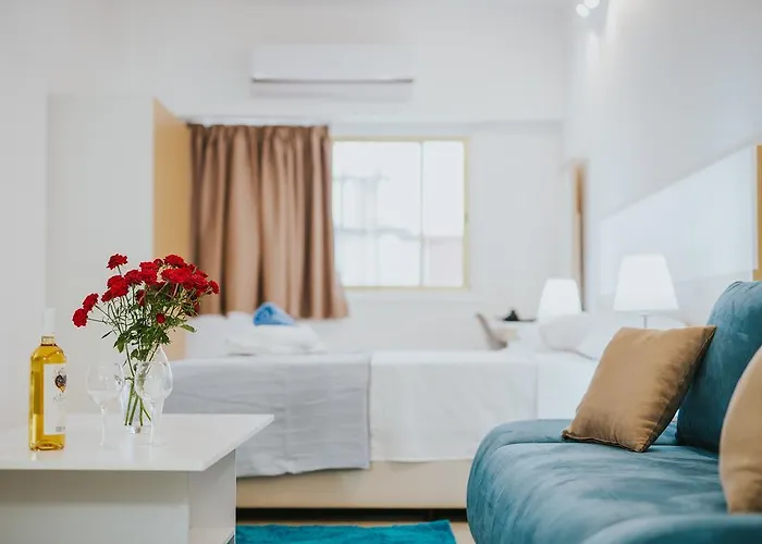 استوديوهات ستيفاني لارنكا